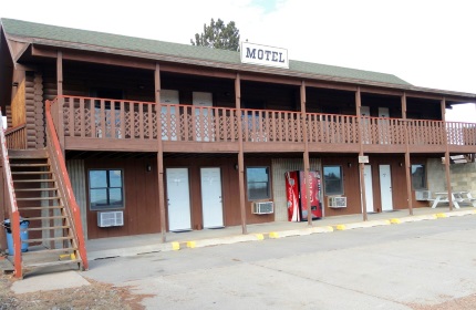 Motel Front